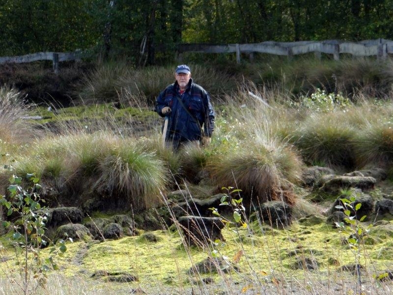 002-Entkusseln-im-trockenen-Torfstich-dort-wo-man-sonst-nicht-hinkommt-L.-Klasing-